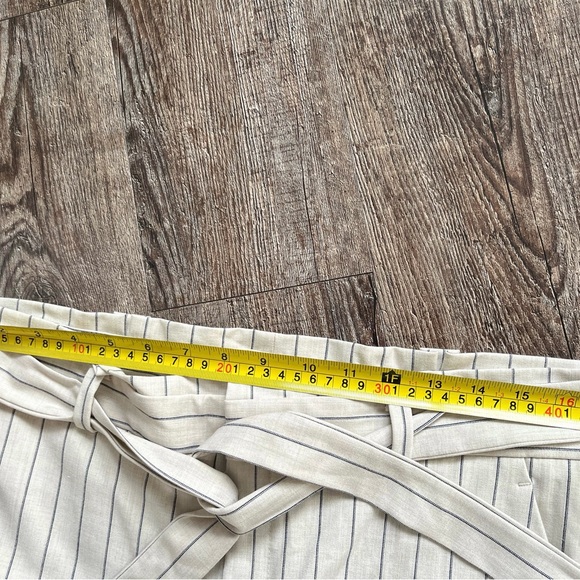 Banana Republic Blake Tie-Waist Stripe Crop Pant in size 10 - Picture 6 of 6